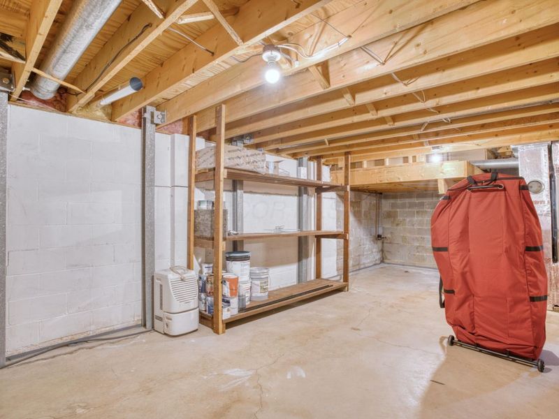 687 E College Avenue, Westerville, OH 43081 Photo 49