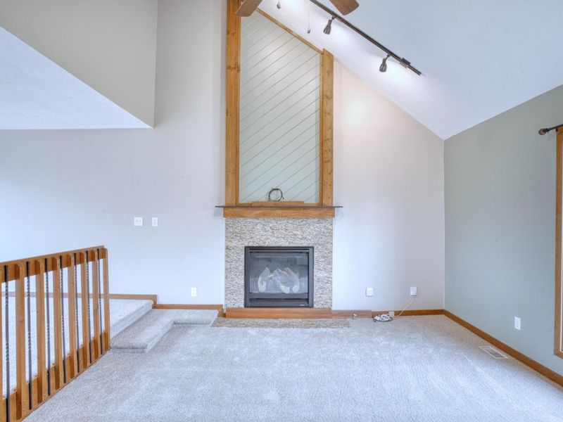 687 E College Avenue, Westerville, OH 43081 Photo 8