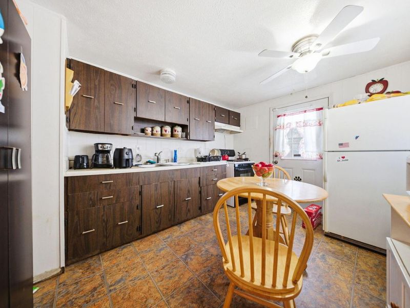 4020 Briggs Road, Columbus, OH 43228 Photo 17