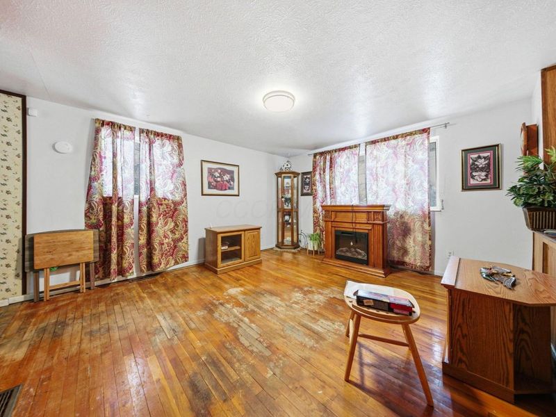 4020 Briggs Road, Columbus, OH 43228 Photo 8