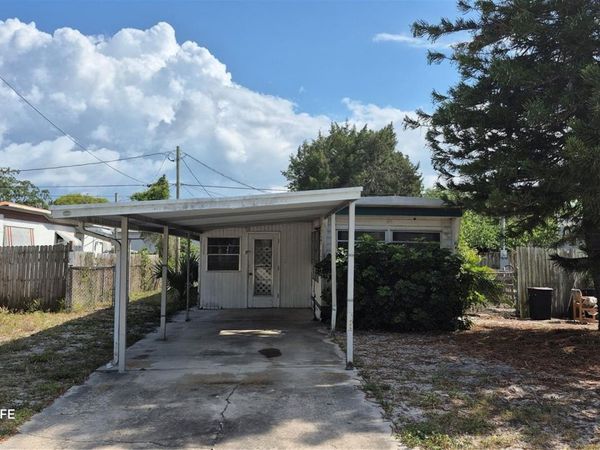 7413 GULF BREEZE CIRCLE , HUDSON, FL 34667