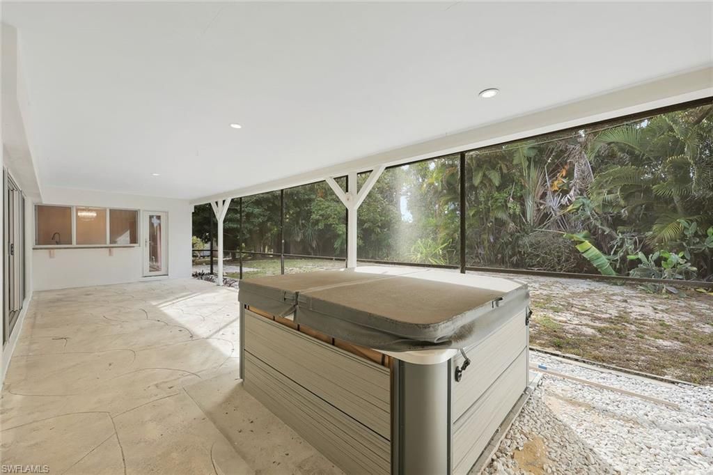 523 E Valley Dr, Bonita Springs, FL 34134 Photo