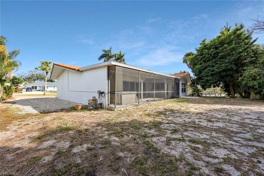 523 E Valley Dr, Bonita Springs, FL 34134 Photo