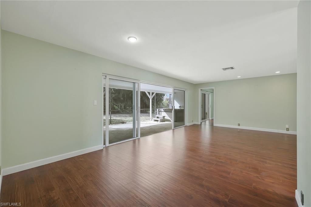 523 E Valley Dr, Bonita Springs, FL 34134 Photo