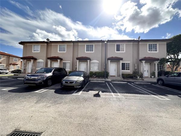 17046 SW 137th Pl, Unit 17046, Miami, FL 33177