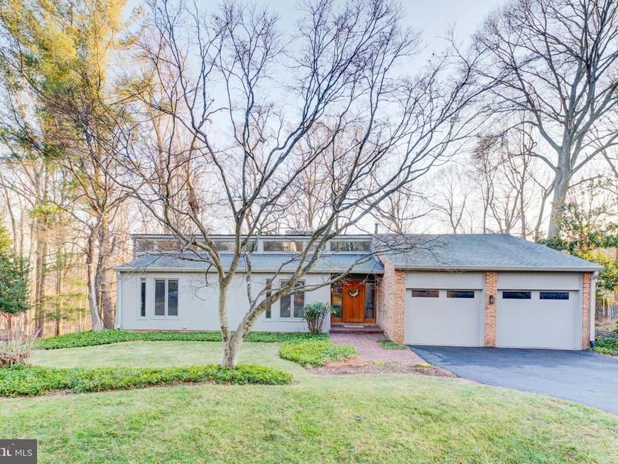 8610 Hidden Hill Lane, Rockville, MD 20854 Main Photo