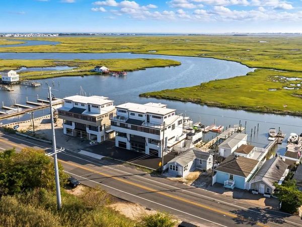 923 STONE HARBOR BOULEVARD W, STONE HARBOR, NJ 08247