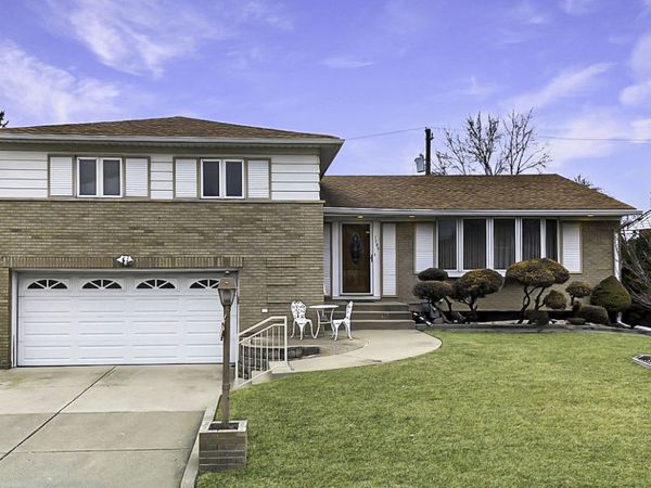 1205 Winston Drive , Melrose Park, IL 60160