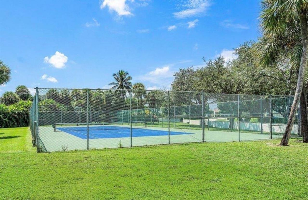 2400 Presidential Way, Unit PH2, West Palm Beach, FL 33401 Photo