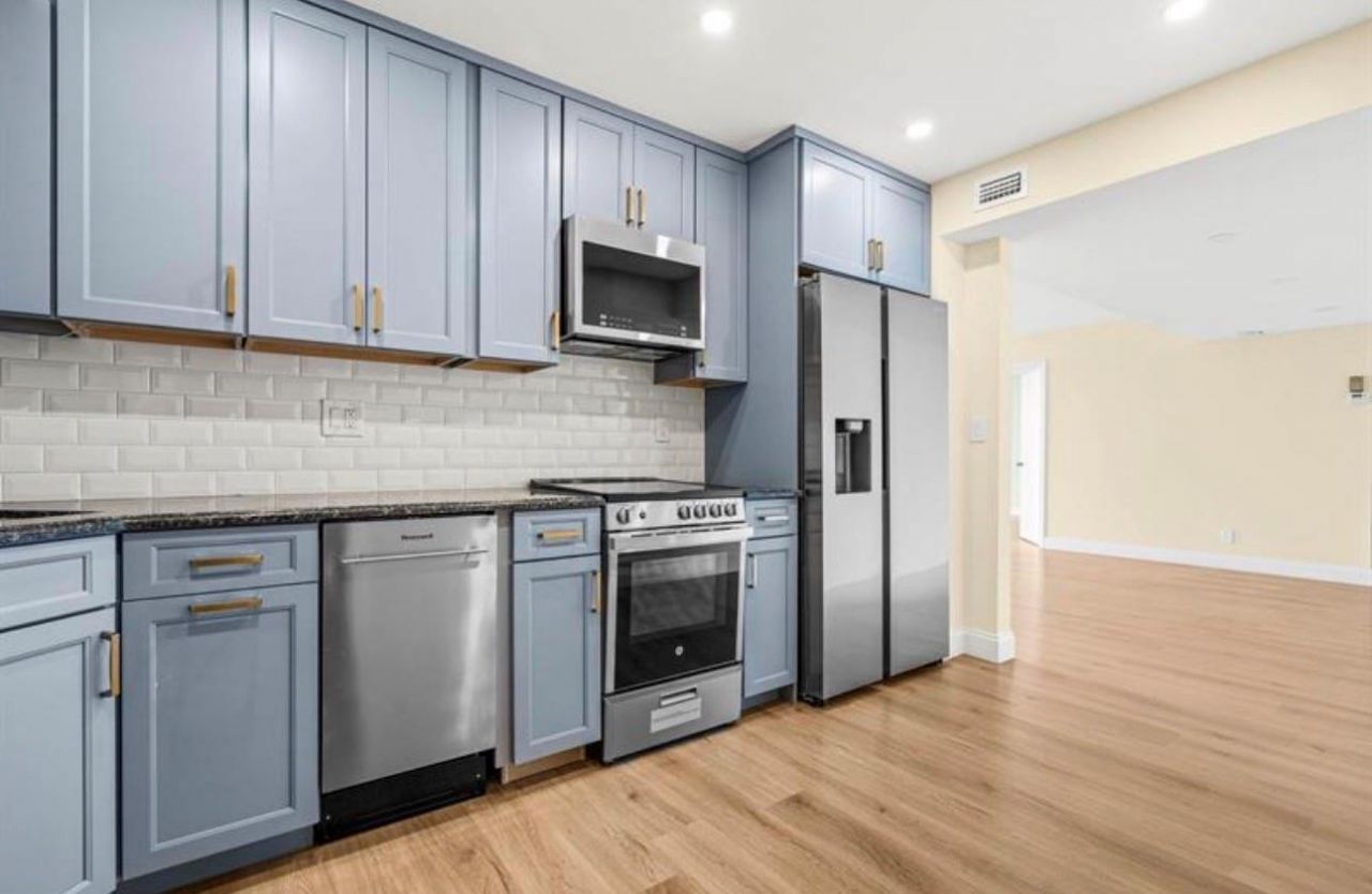 2400 Presidential Way, Unit PH2, West Palm Beach, FL 33401 Photo