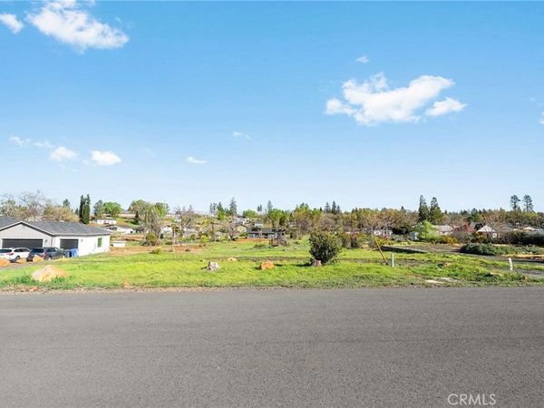 445 Green Oaks Drive, Paradise, CA 95969