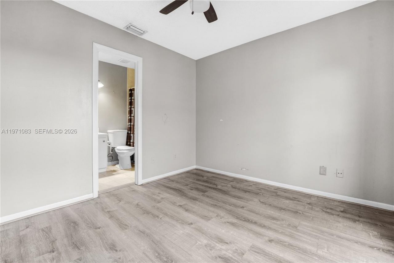 11625 NW 11th St , Unit 11625, Pembroke Pines, FL 33026 Photo