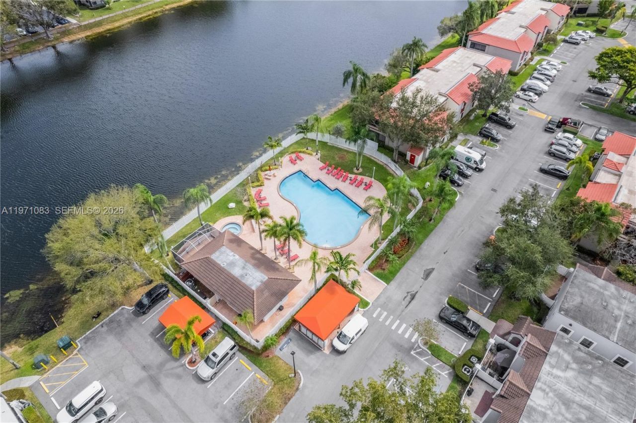 11625 NW 11th St , Unit 11625, Pembroke Pines, FL 33026 Photo