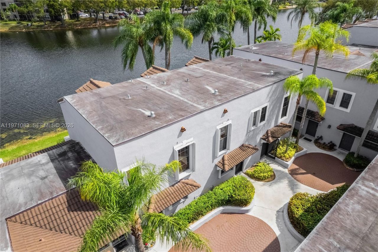 11625 NW 11th St , Unit 11625, Pembroke Pines, FL 33026 Photo