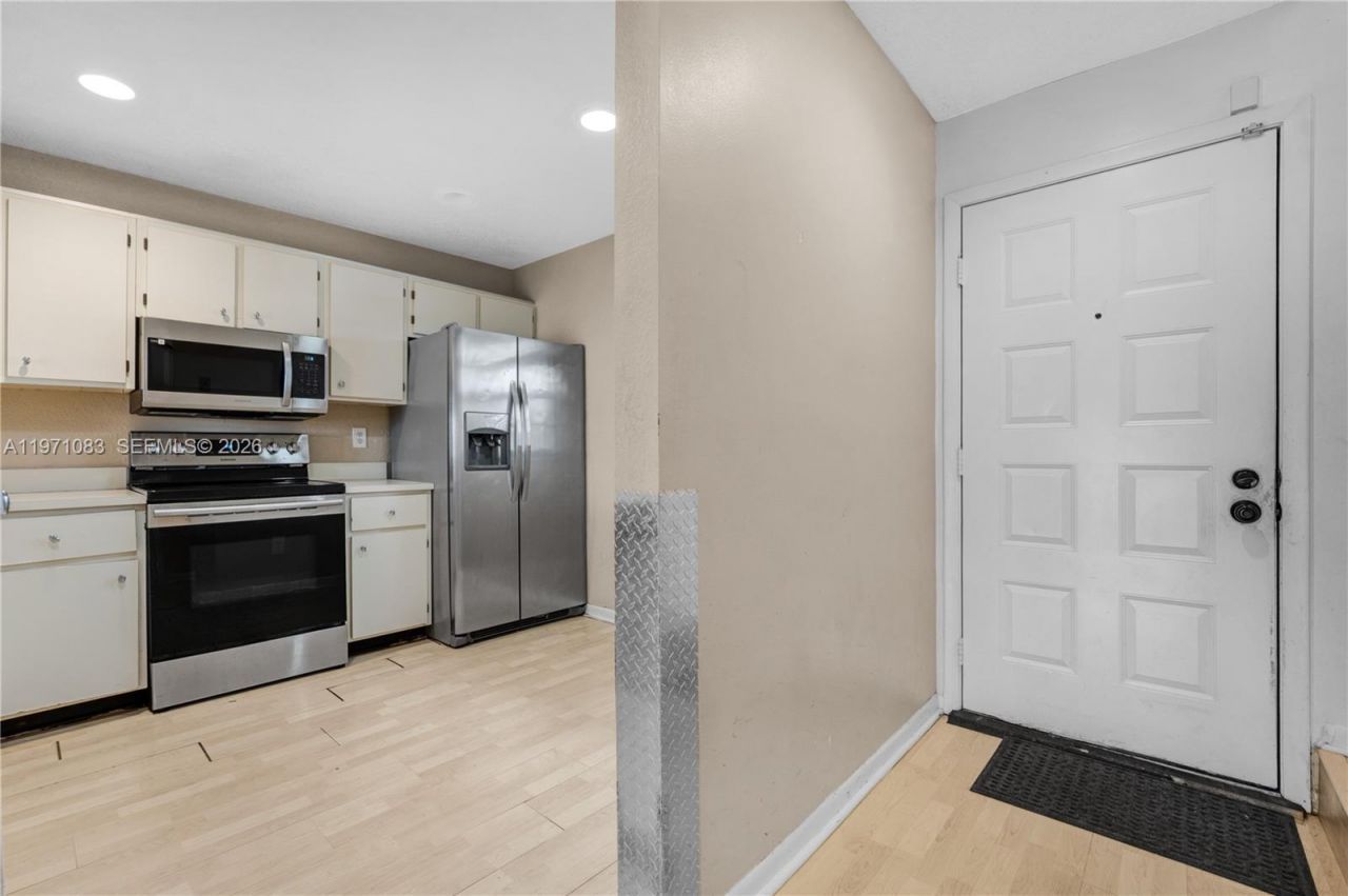 11625 NW 11th St , Unit 11625, Pembroke Pines, FL 33026 Photo