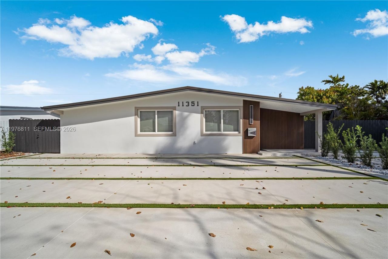 11351 SW 52nd Ter, Miami, FL 33165 Photo