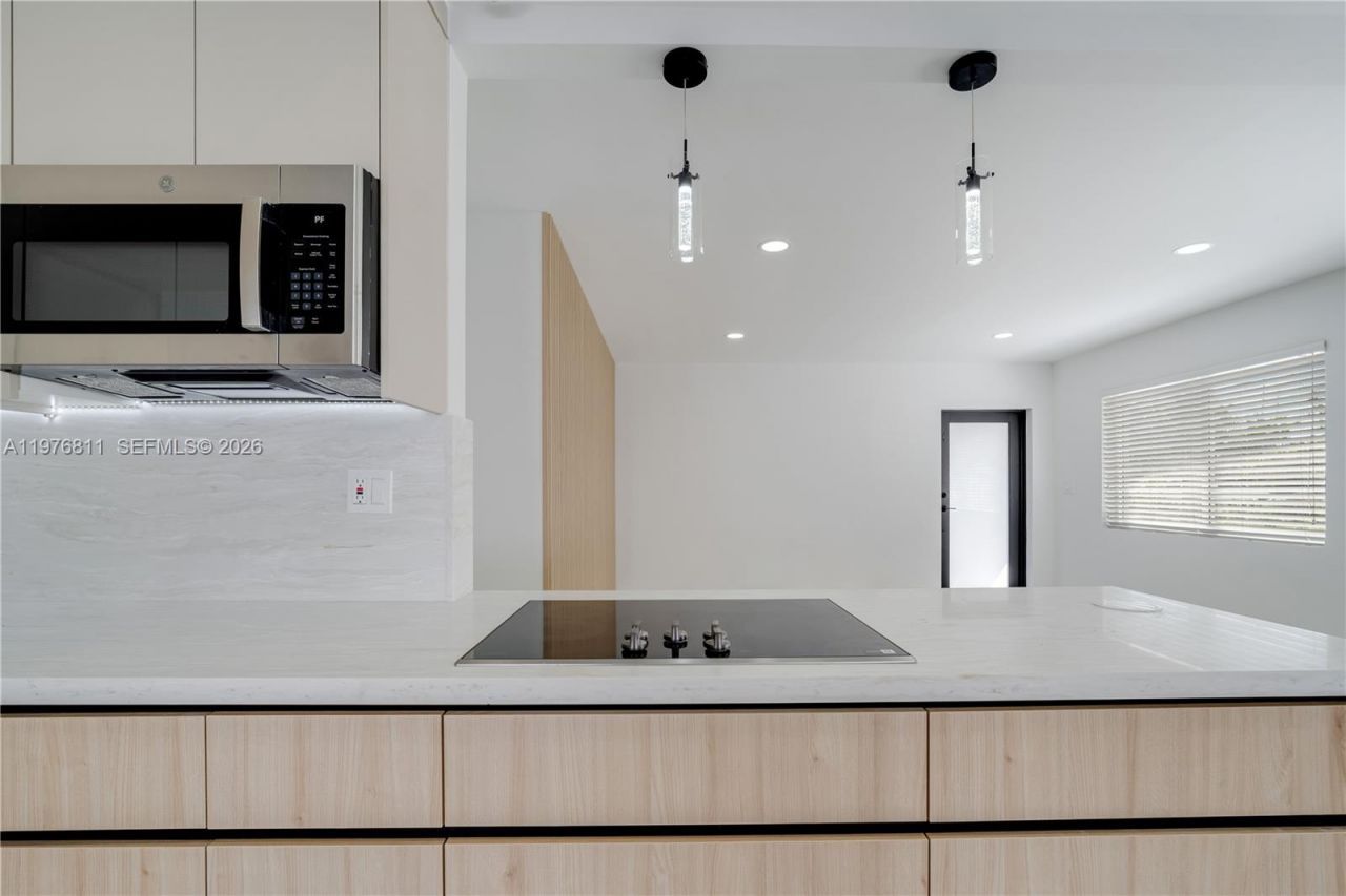 11351 SW 52nd Ter, Miami, FL 33165 Photo