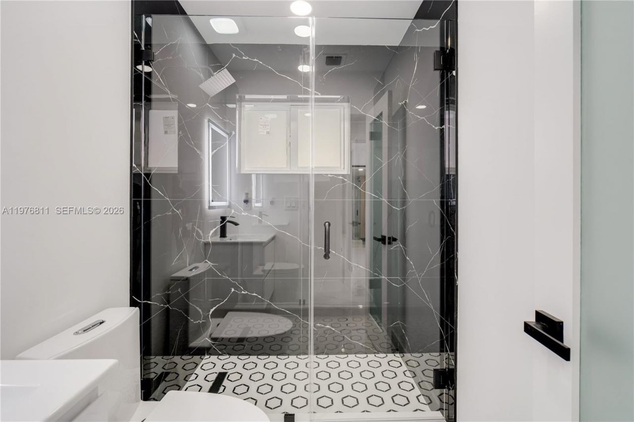 11351 SW 52nd Ter, Miami, FL 33165 Photo