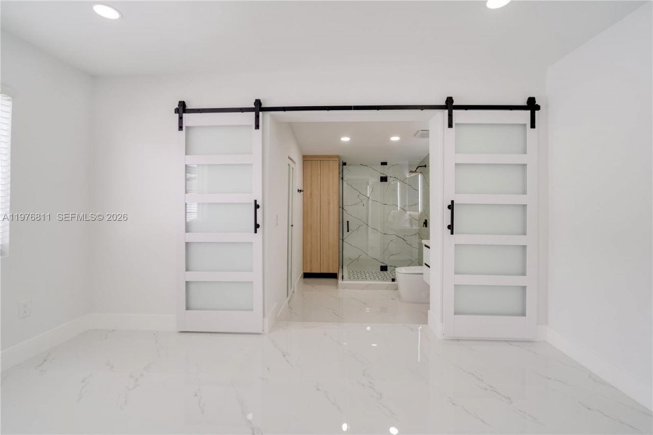 11351 SW 52nd Ter, Miami, FL 33165 Photo