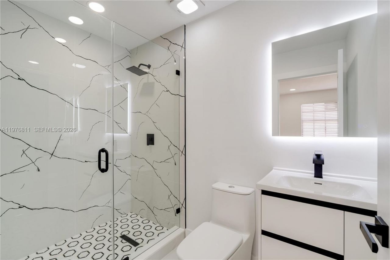 11351 SW 52nd Ter, Miami, FL 33165 Photo