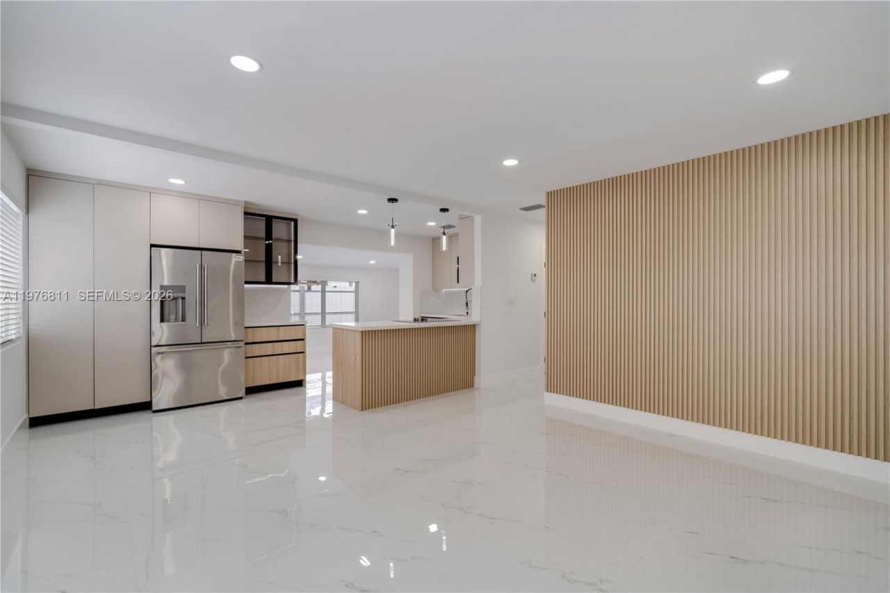 11351 SW 52nd Ter, Miami, FL 33165 Photo