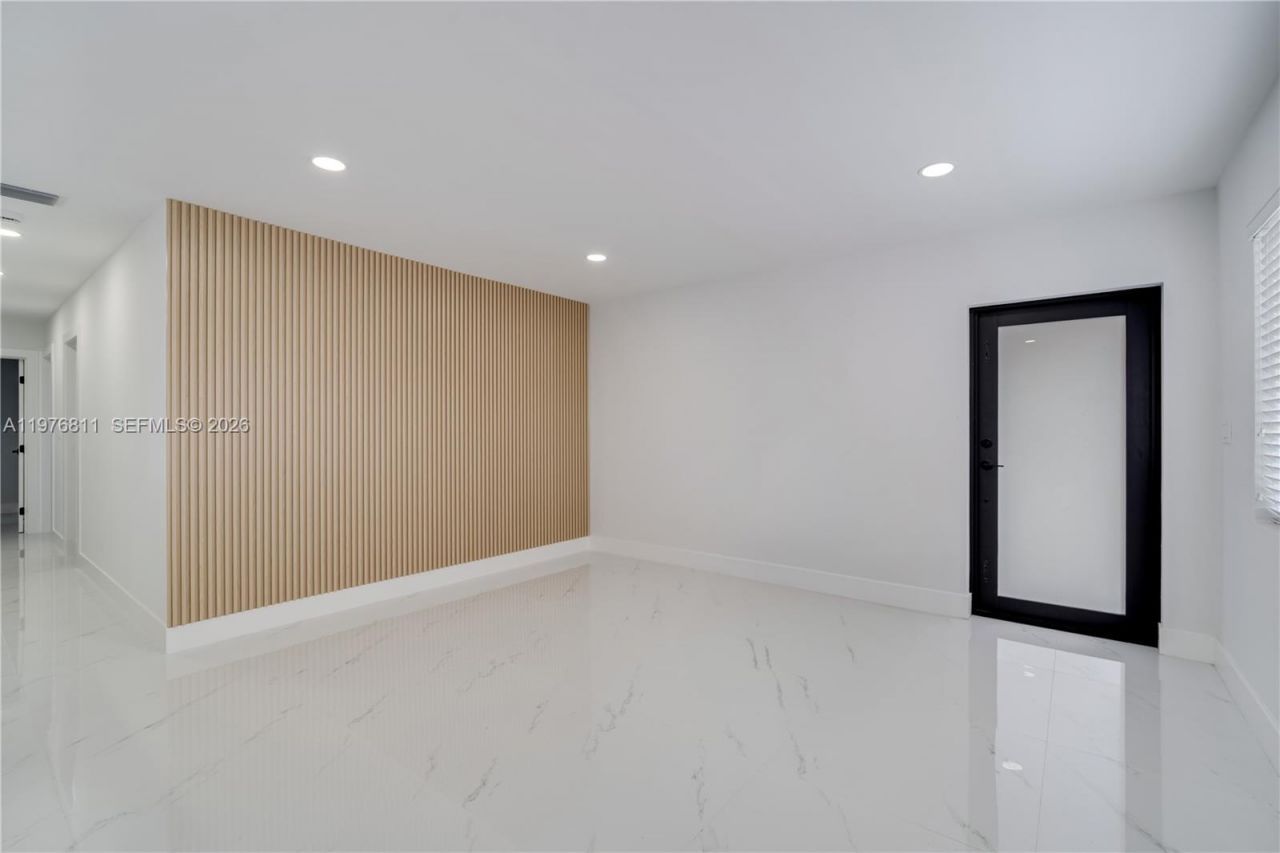 11351 SW 52nd Ter, Miami, FL 33165 Photo