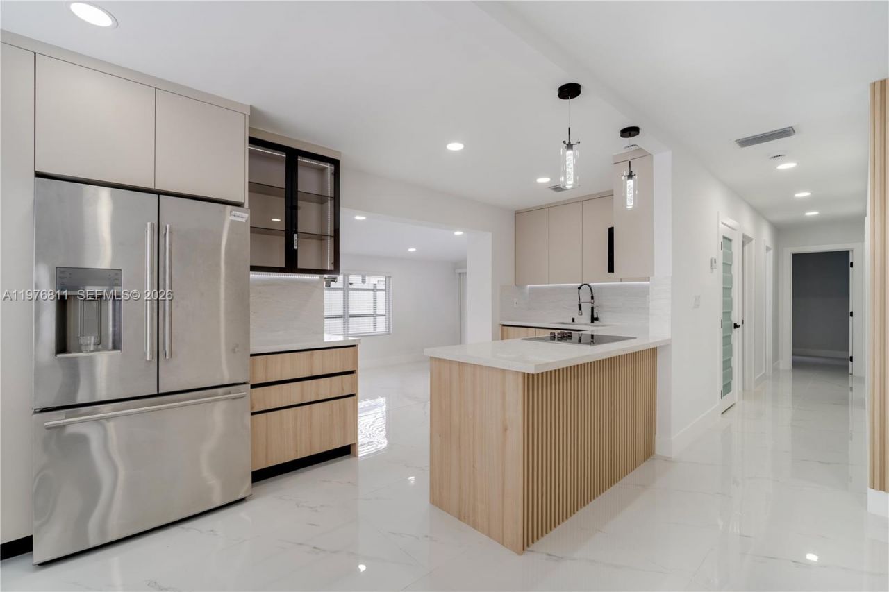 11351 SW 52nd Ter, Miami, FL 33165 Photo