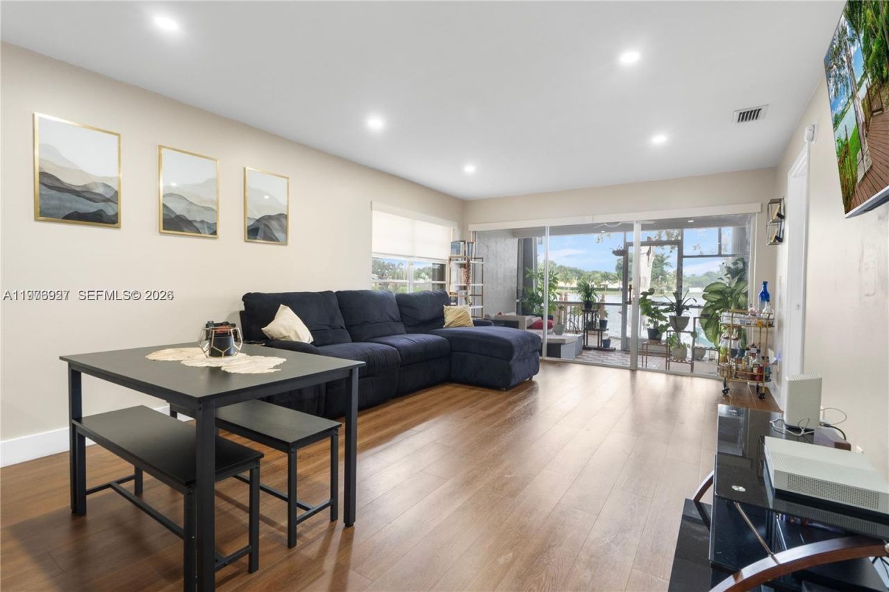 796 Banks Rd , Unit 796, Coconut Creek, FL 33063 Photo