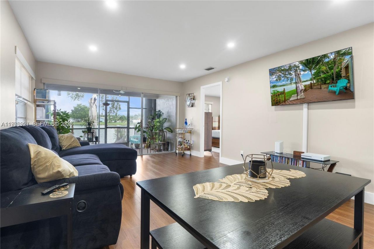 796 Banks Rd , Unit 796, Coconut Creek, FL 33063 Photo