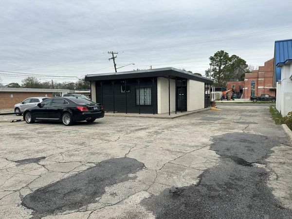 4378 Government St, Baton Rouge, LA 70806