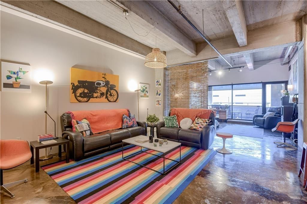 360 W Pershing Road, Unit 250, Kansas City, MO 64108 Main Photo