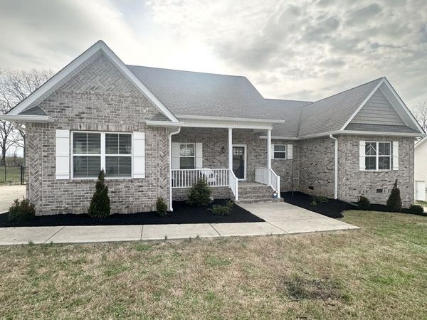 160 Mockingbird Ln, Hartsville, TN 37074