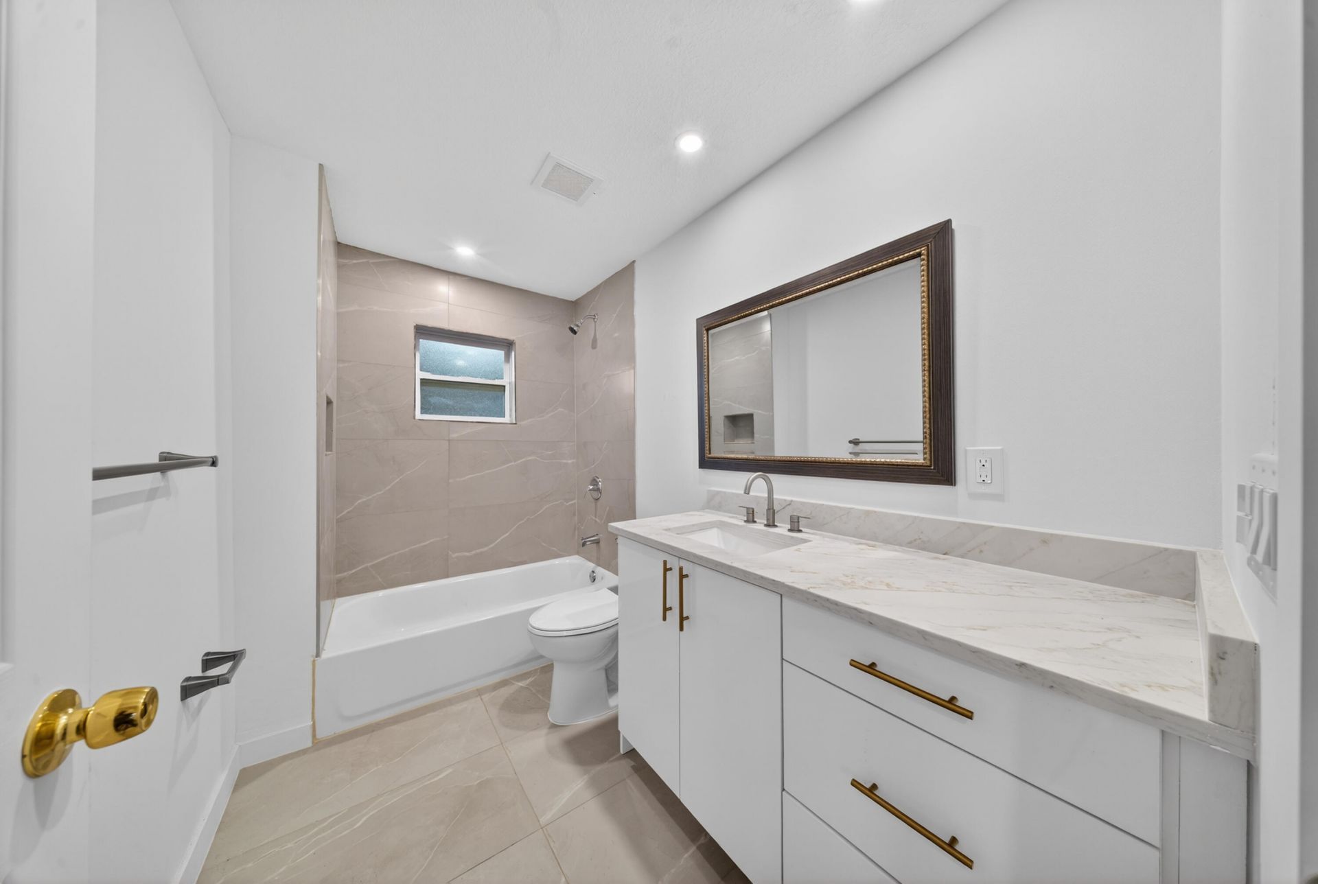 712 SE Bayou Avenue, Stuart, FL 34994 Photo