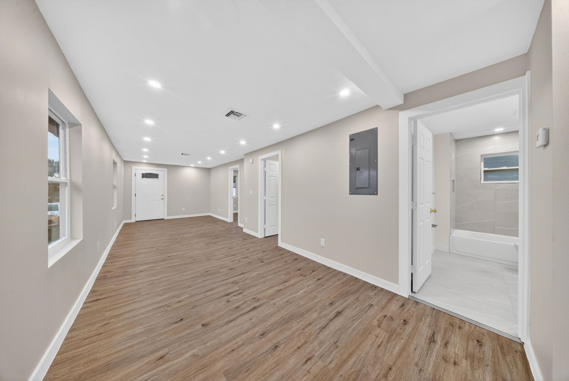 712 SE Bayou Avenue, Stuart, FL 34994 Photo