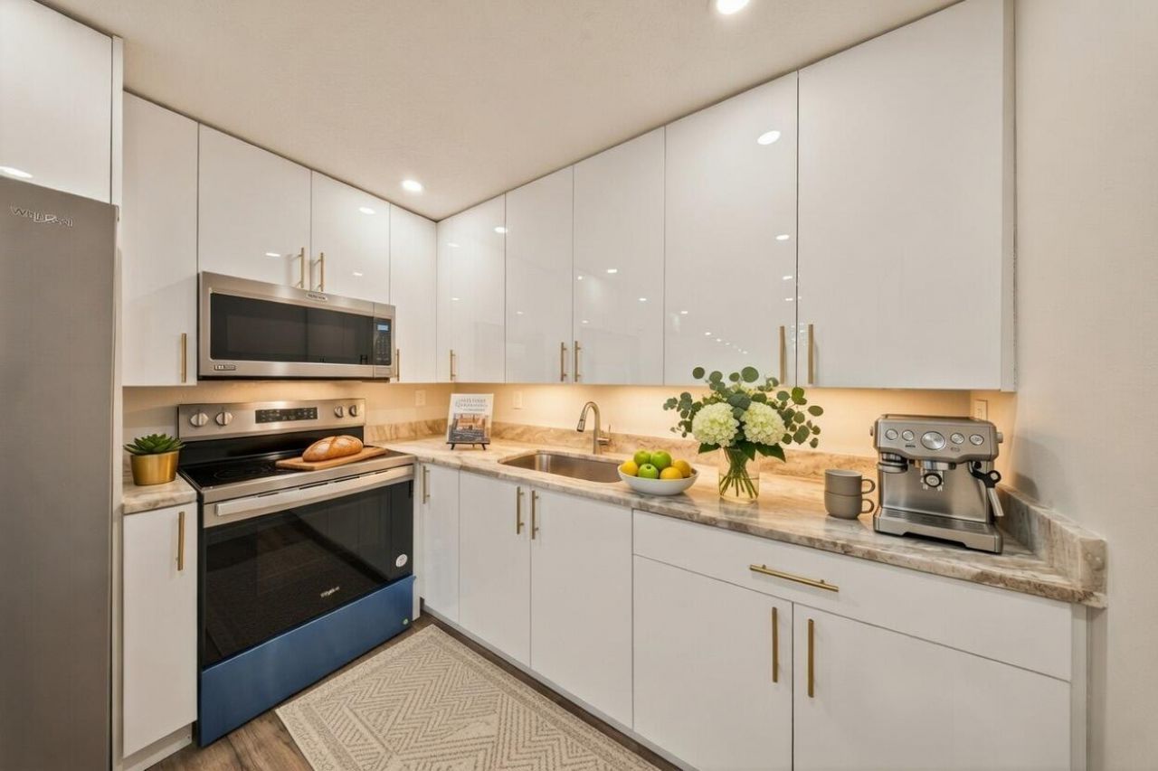 712 SE Bayou Avenue, Stuart, FL 34994 Photo