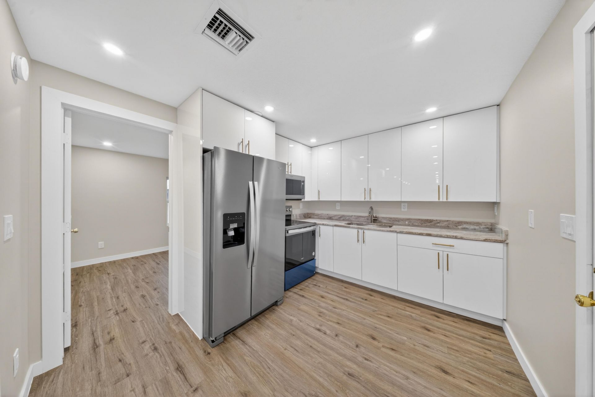 712 SE Bayou Avenue, Stuart, FL 34994 Photo