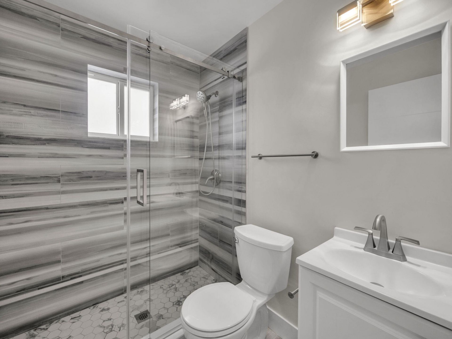 21020 Highland Lakes Boulevard, Miami, FL 33179 Photo