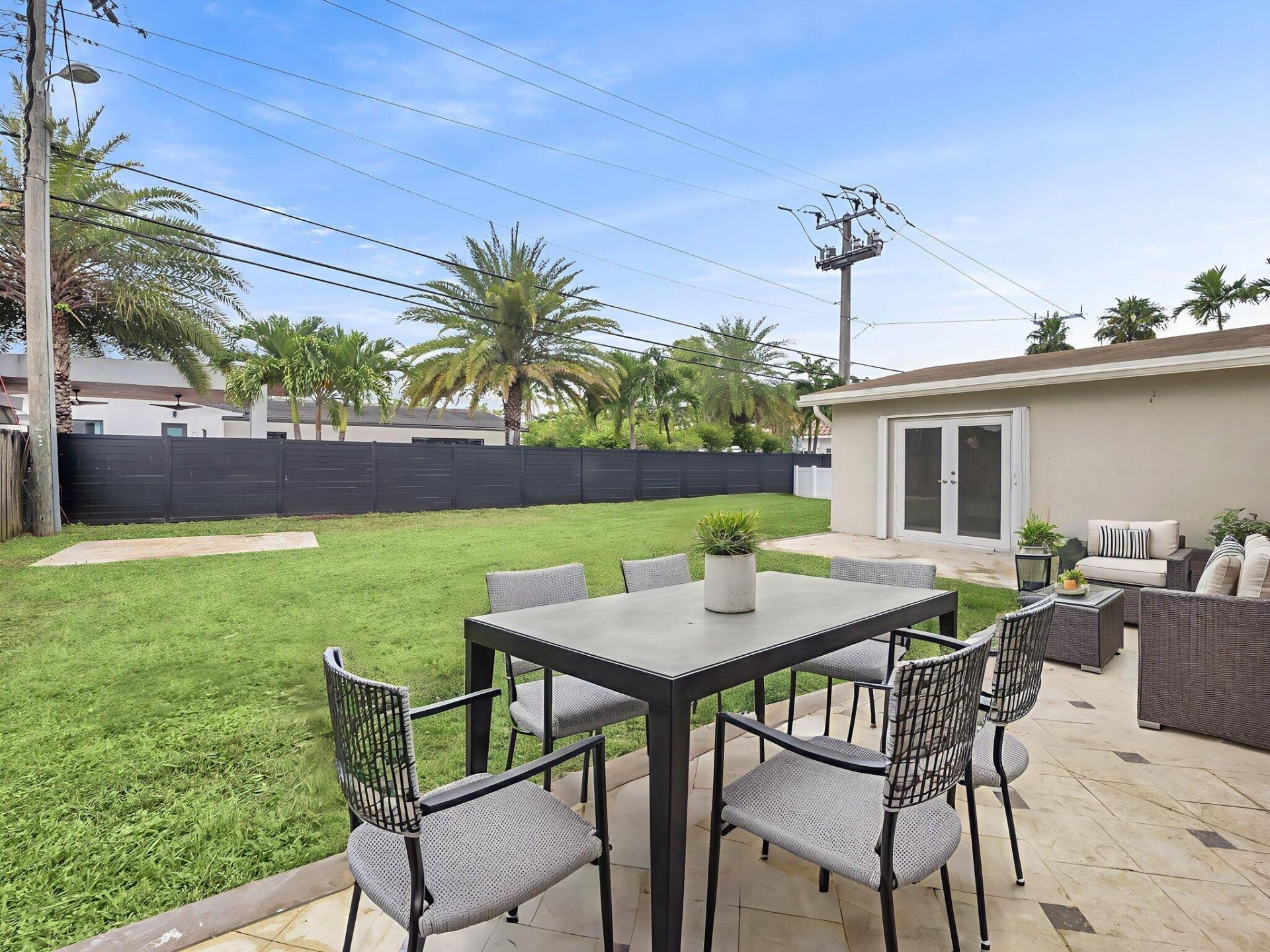 21020 Highland Lakes Boulevard, Miami, FL 33179 Photo