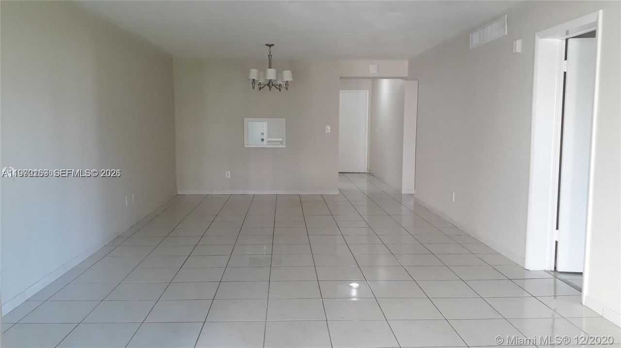 1540 NE 191st St , Unit 244, Miami, FL 33179 Photo