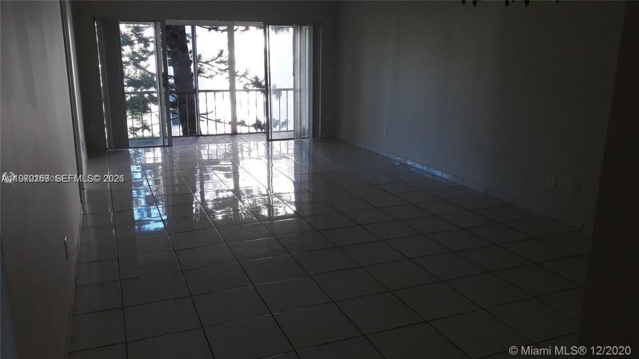 1540 NE 191st St , Unit 244, Miami, FL 33179 Photo