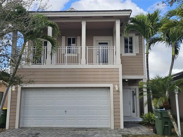 3389 NE 4th St , Homestead, FL 33033