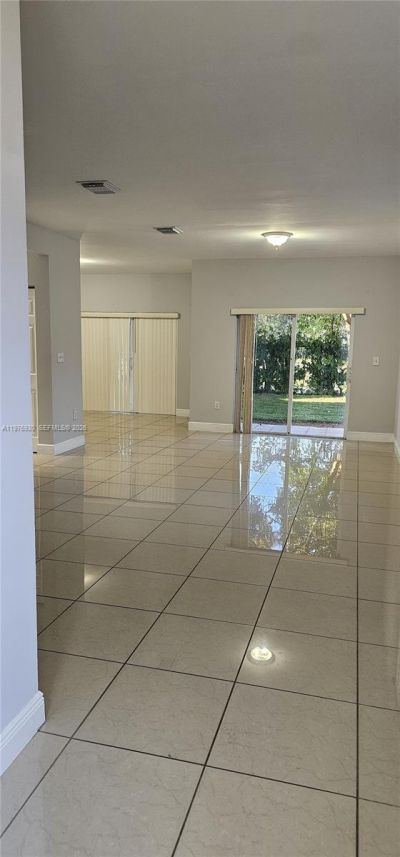 3389 NE 4th St , Homestead, FL 33033 Photo