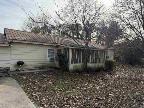 128 CR 725, Wynne, AR 72396