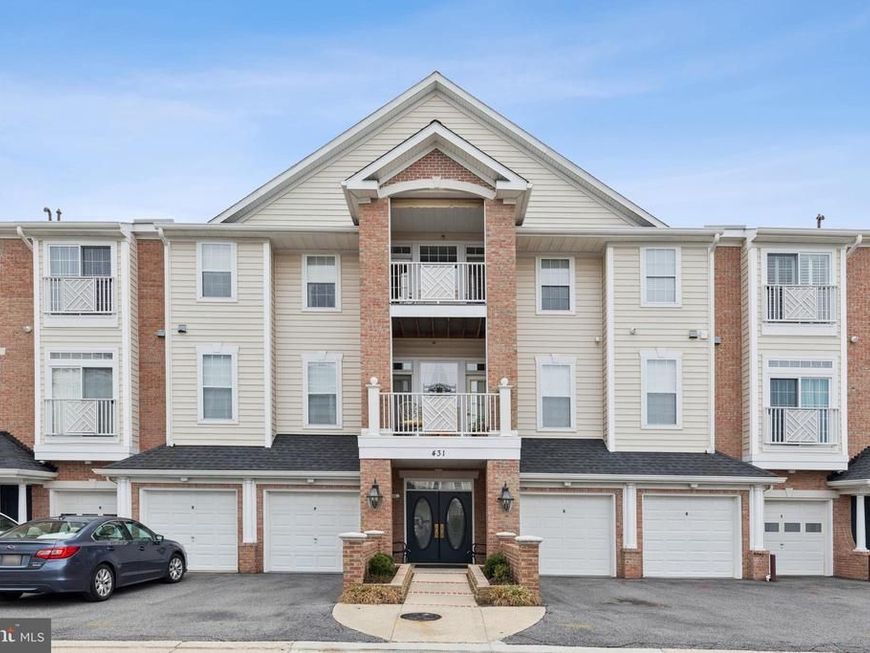 431 Hamlet Club Drive, Unit 102, Edgewater, MD 21037 Main Photo