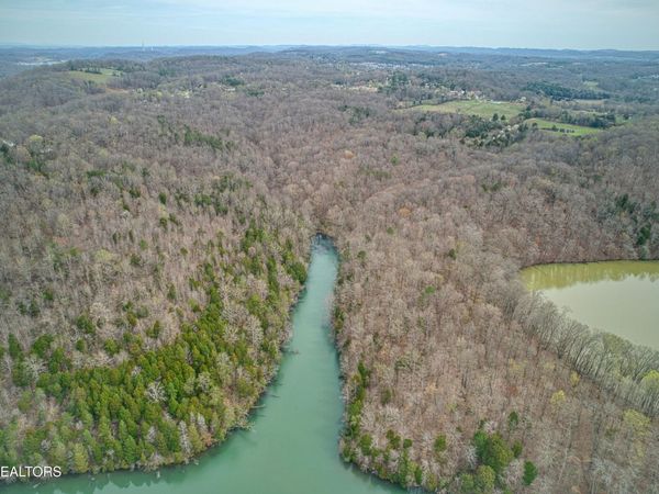 9 + 64 ac Saga Lane, Knoxville, TN 37931