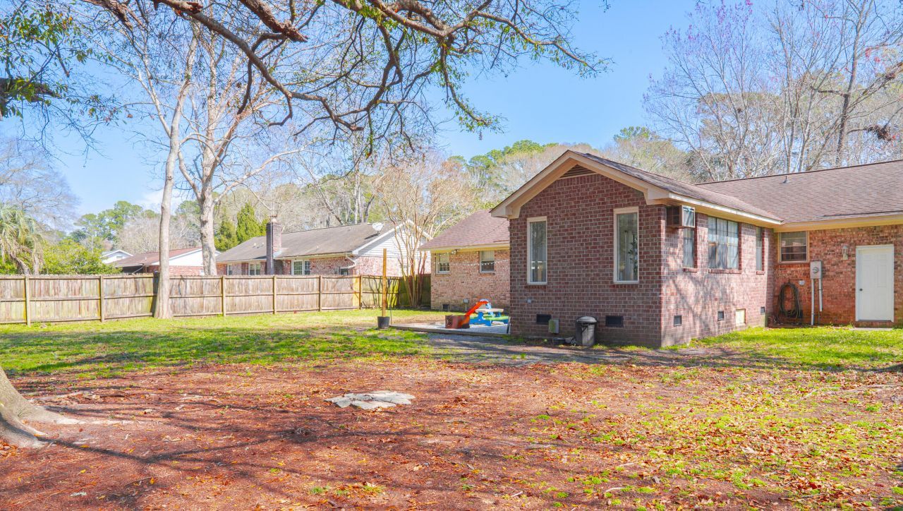 105 Cynthia Lane Photo 42