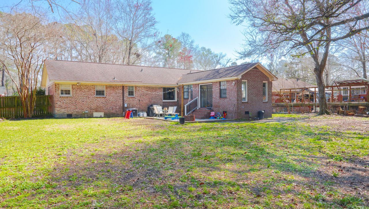 105 Cynthia Lane Photo 45