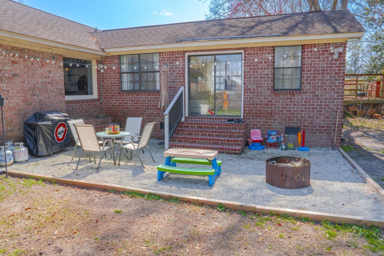 105 Cynthia Lane Photo 48