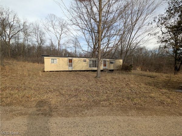 26774 Township Road 37 , Coshocton, OH 43812