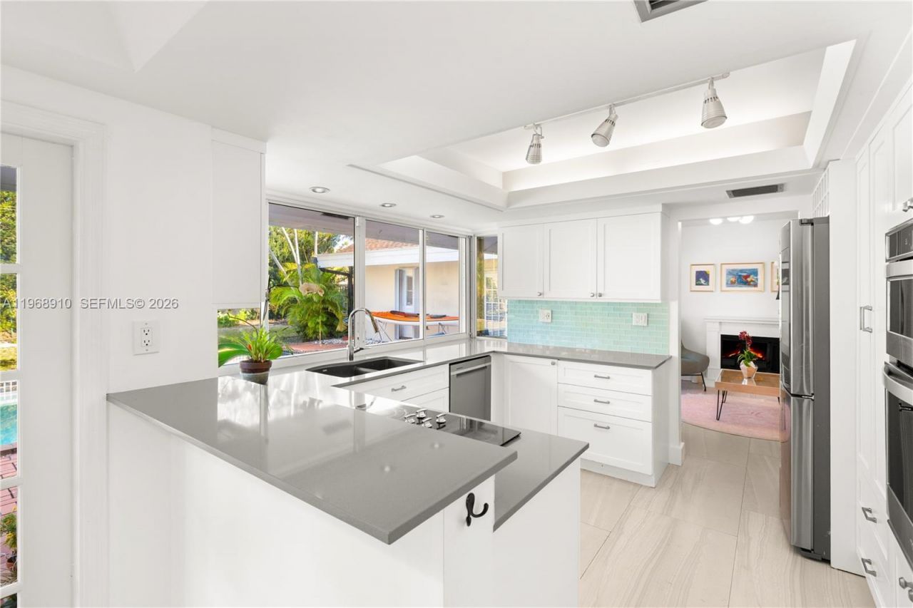 17341 SW 74th Ave , Palmetto Bay, FL 33157 Photo